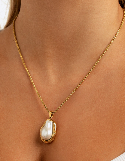 Pearl Fashion Necklace