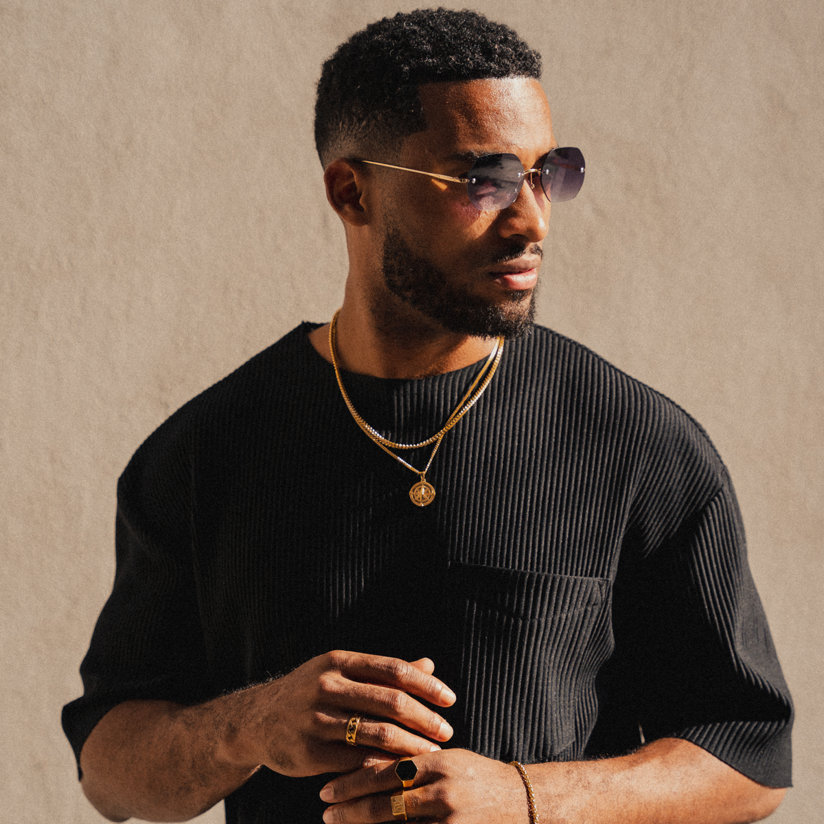 Compass Pendant Necklace X Curb Chain - Gold