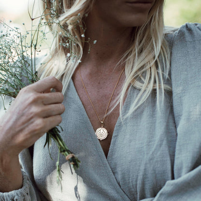 SOJOURNER 'STRENGTH' NECKLACE PENDANT - SILVER