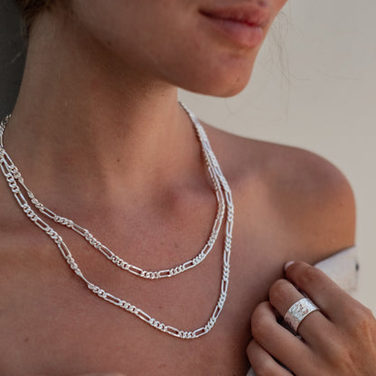 Minimalist Figari Chain Necklace - Silver