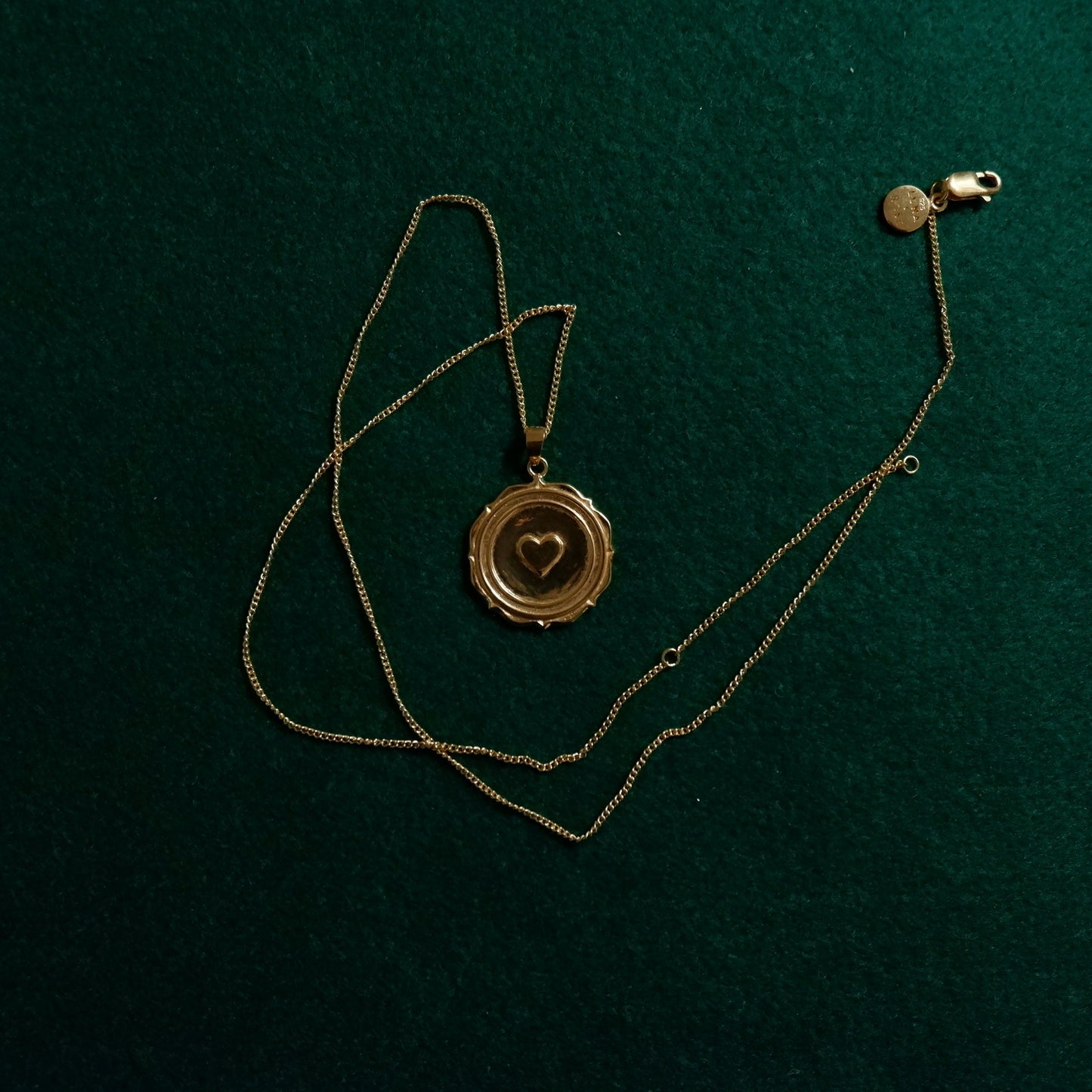 SERENA 'LOVE' NECKLACE PENDANT - GOLD