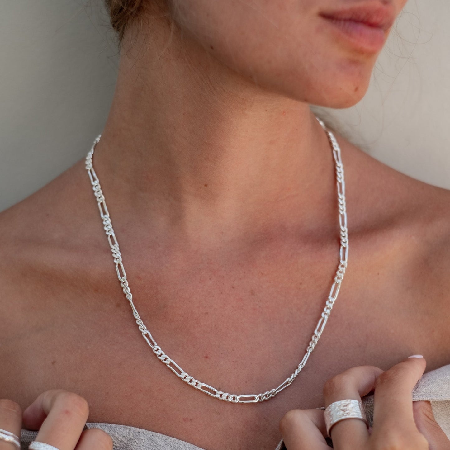Minimalist Figari Chain Necklace - Silver