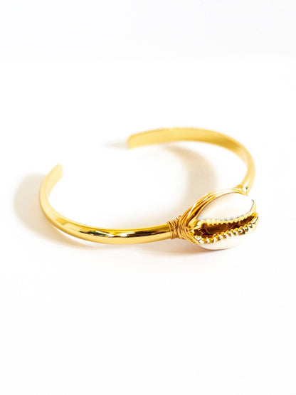 Cowrie shell bracelet